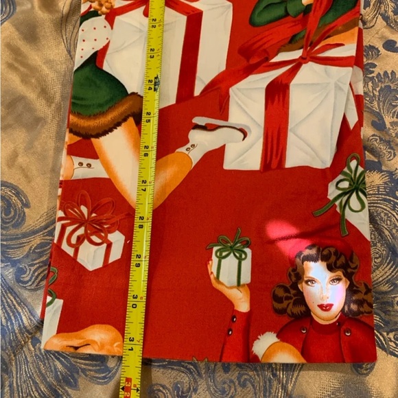 LOUDMOUTH Golf Christmas Capri Pants and Matching hat Size 10 - Picture 3 of 9